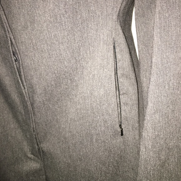 Express Women’s Trench Coat Jr. Size 9/10 - Picture 4 of 6